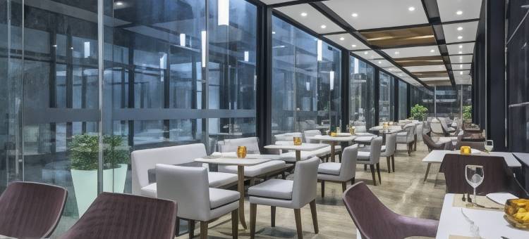 波哥大机场万怡酒店(Courtyard by Marriott Bogota Airport)图片