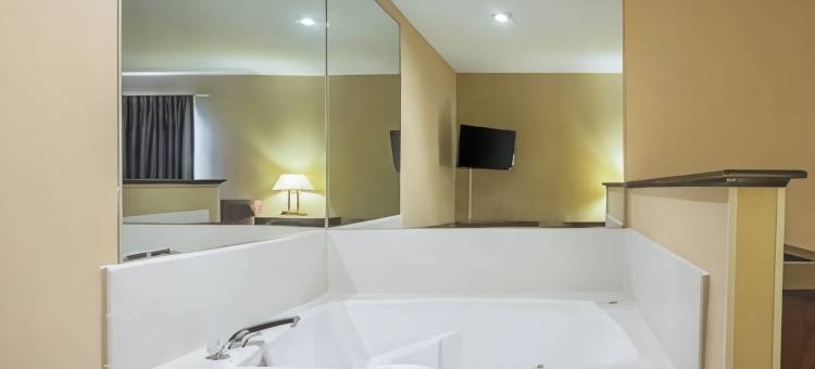 伊克诺旅馆及套房里普利(Econo Lodge Inn & Suites)图片
