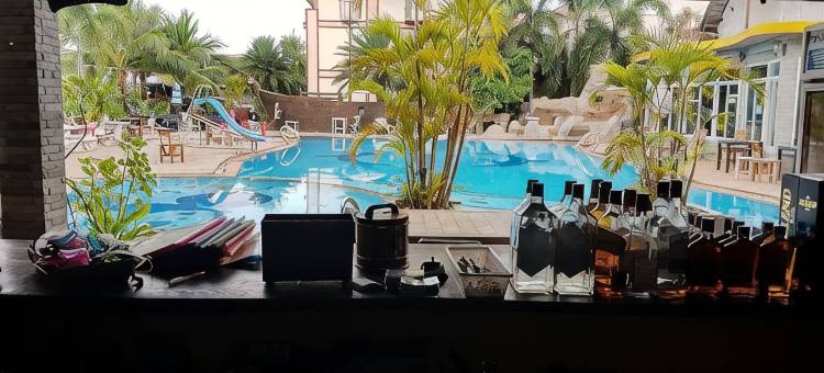 富有又幸福度假村及泳池(RuysukJo Resort&Pool)图片