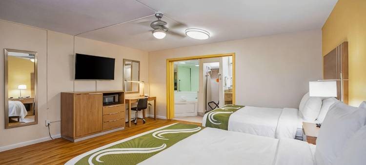 好莱坞大道凯艺套房酒店(Quality Inn & Suites Airport - Cruise Port Hollywood)图片