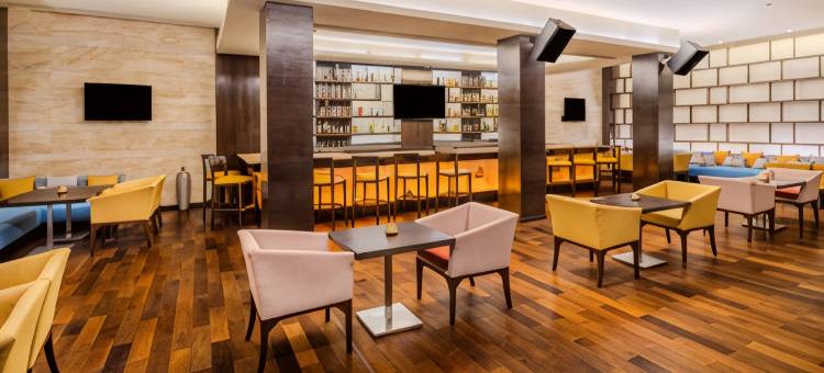 果阿帕纳吉维瓦塔酒店(Vivanta Goa, Panaji)图片