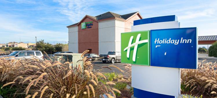 智选假日套房酒店沃森维尔(Holiday Inn Express & Suites Watsonville)图片