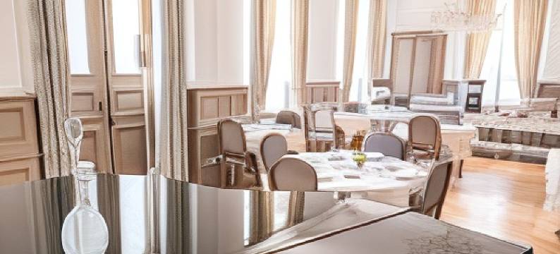 蒙塔贝特木屋酒店(Château de Montabert)图片