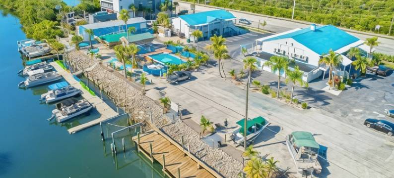 纬度26水上度假村和码头(Latitude 26 Waterfront Resort and Marina)图片