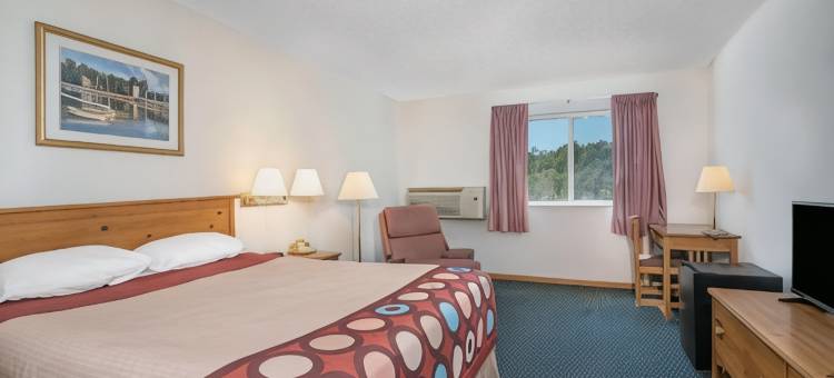 菲利普斯速8酒店(Super 8 by Wyndham Phillips)图片