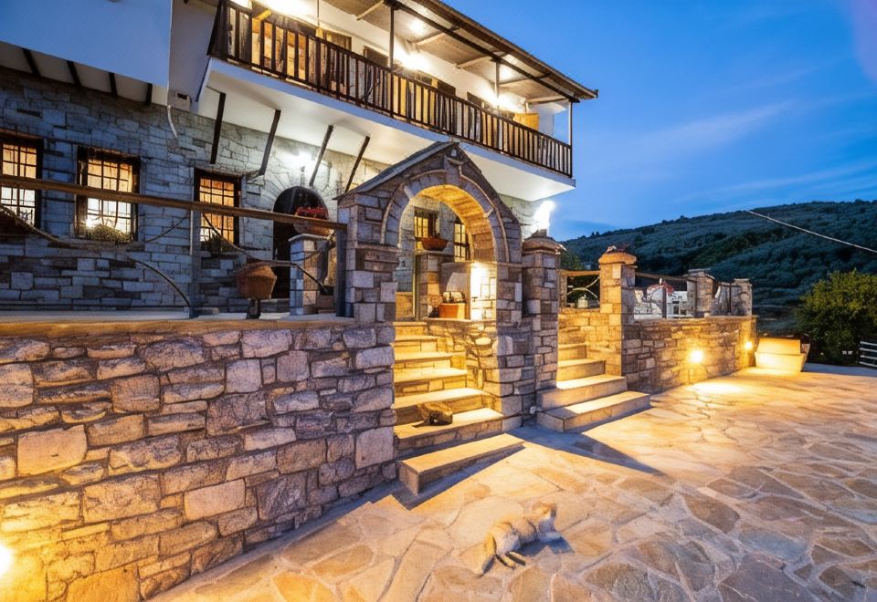 ΜAriza's Escape Hotel Overview