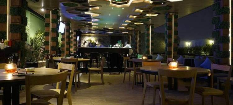 克拉巴加丁威兹高级酒店(Whiz Prime Hotel Kelapa Gading)图片