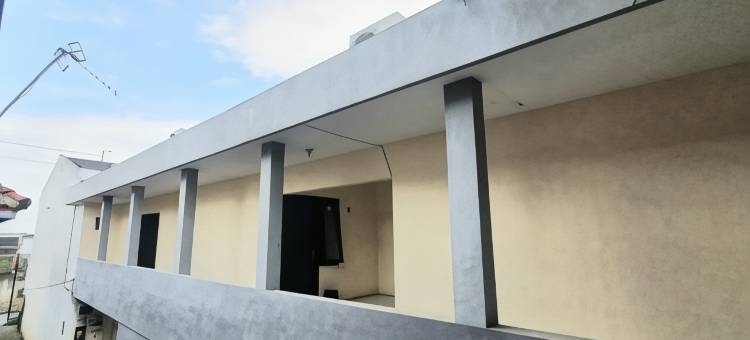 近PGRI坎州阪大学红多兹酒店(RedDoorz Near Universitas Pgri Kanjuruhan)图片