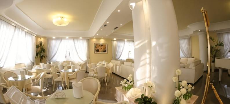 卢克索酒店(Hotel Luxor)图片