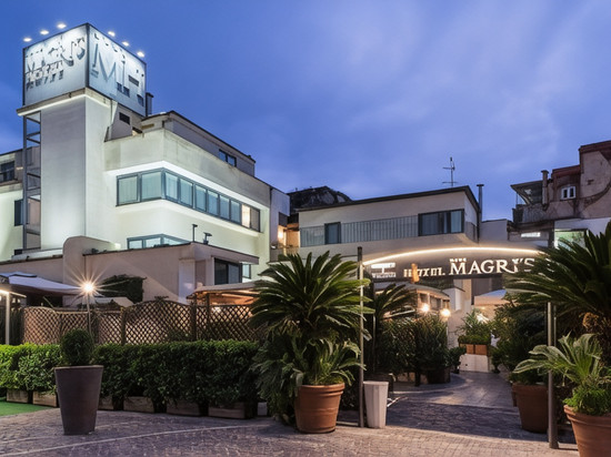 马格里酒店