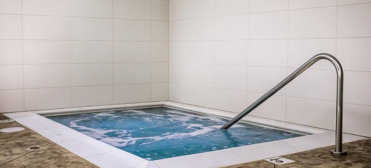 哈特维尔北坎顿舒适套房酒店(Comfort Suites Hartville-North Canton)图片