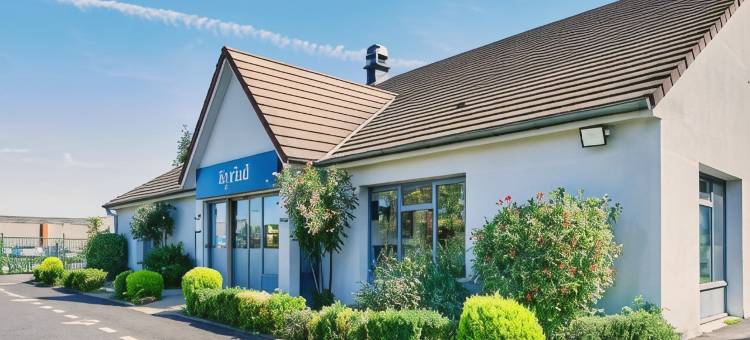 布里康特罗伯特基里亚德酒店(Kyriad Brie Comte Robert)图片