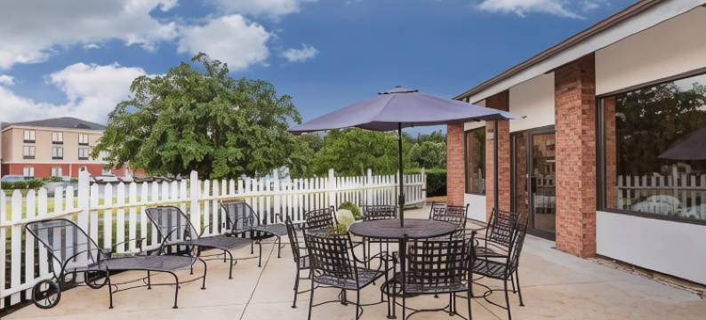 图珀洛温德姆呗盟酒店(Baymont by Wyndham Tupelo)图片