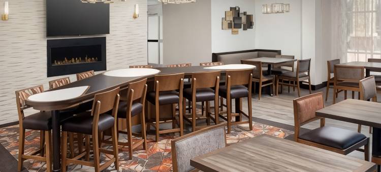 堪萨斯城赛道Homewood Suites by Hilton(Homewood Suites by Hilton Kansas City Speedway)图片