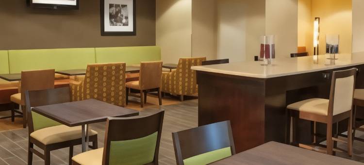 希尔顿欢朋酒店-华盛顿杜勒斯机场南(Hampton Inn Washington-Dulles Int'l Airport South)图片