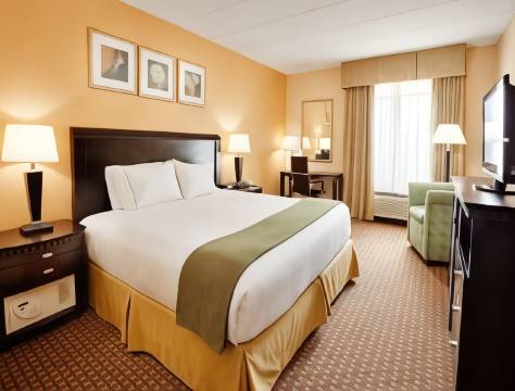 温莎东呗盟套房酒店-布拉德利机场(Baymont by Wyndham East Windsor Bradley Airport)