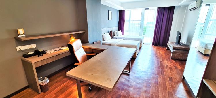梳邦加亚奈克萨斯摄政套房酒店(Nexus Regency Suites & Hotel)图片