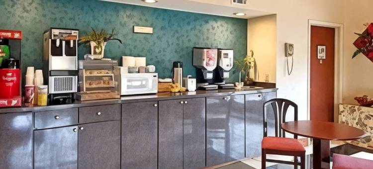 托马斯顿戴斯酒店(Days Inn by Wyndham Thomaston)图片