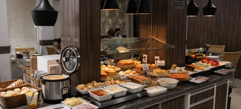 帕利斯高级酒店(Premier Pallace Hotel)图片