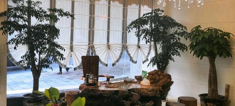 镇雄擎天商务酒店(德政公园店)图片