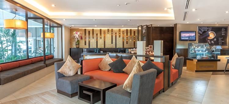 芭堤雅爱湾海滩度假酒店(A-ONE Pattaya Beach Resort)图片
