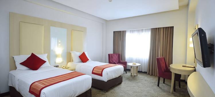 潘格兰海滩酒店(Pangeran Beach Hotel)图片