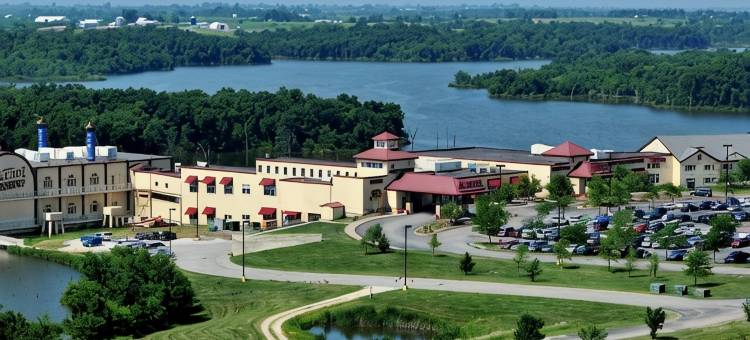 金雁酒店(Lakeside Hotel Casino)图片