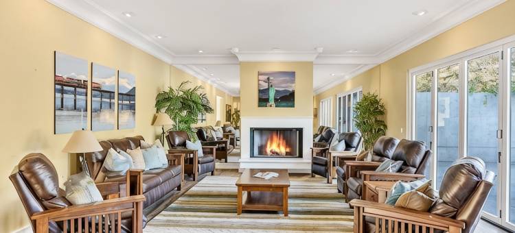 Unique Sandpoint Home with Private Pool and BBQ Island, Perfect for Groups!图片