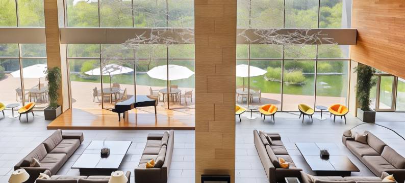 起伏丘陵酒店(Rolling Hills Hotel)图片