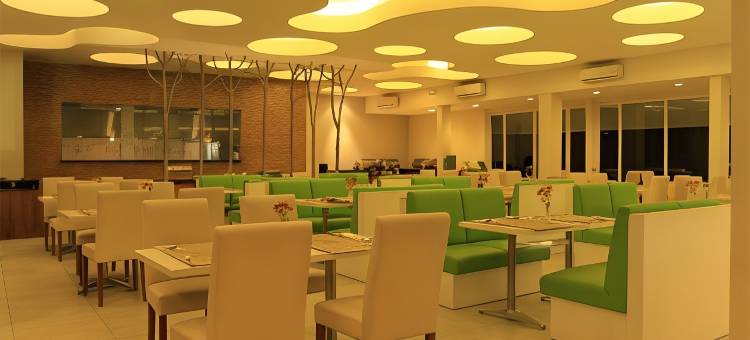 Front One Resort Magelang图片
