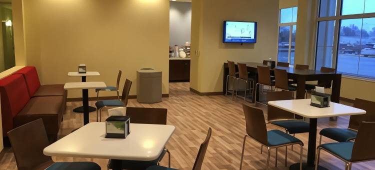 科尔尼戴斯酒店(Days Inn & Suites by Wyndham Kearney)图片