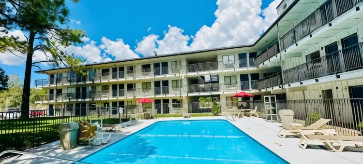 费拉格尔斯塔夫西6号汽车旅馆- 林场村店(Motel 6 Flagstaff, AZ - West - Woodland Village)图片