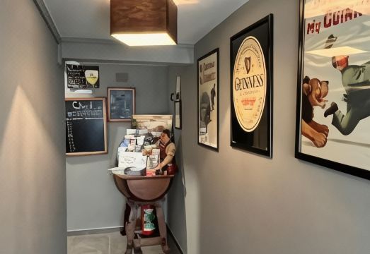 The Pipers Hotel Overview