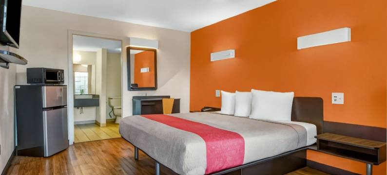 格鲁吉亚卡尔霍恩 6 号汽车旅馆(Motel 6 Calhoun, GA)图片