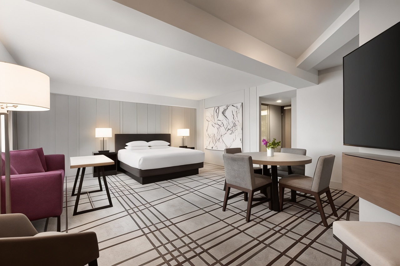 Hyatt Regency Louisville Over view