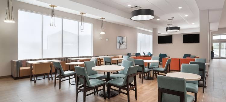 Best Western Plus Mobile Inn  Suites图片