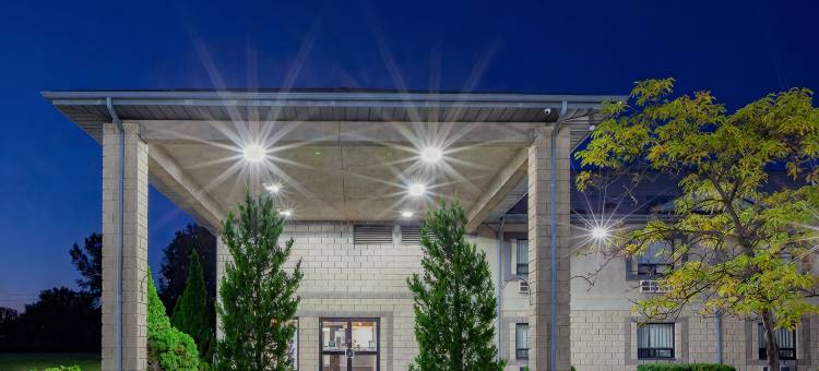 大使温莎大桥速8酒店(Super 8 by Wyndham Ambassador Bridge Windsor on)图片