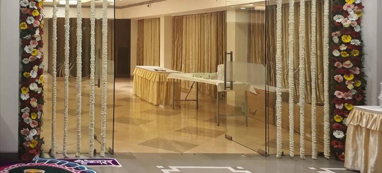 优特萨豪华酒店(Hotel Utsav Deluxe)图片