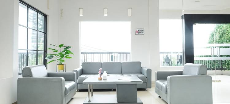 泰坦附近的Rekreasi Selecta(RedDoorz Near Taman Rekreasi Selecta)图片