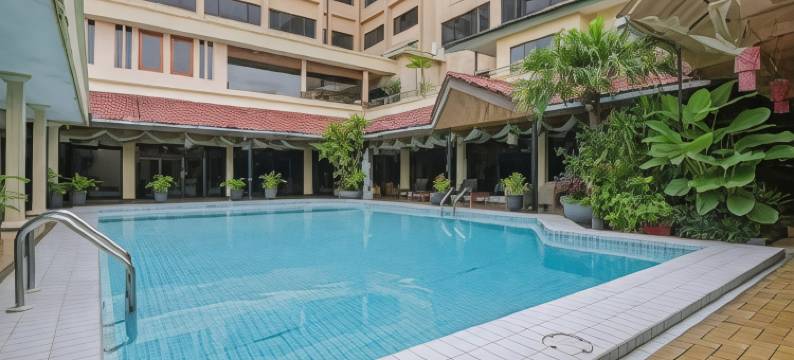 玛琅丽晶花园酒店(Regent's Park Hotel at Kayutangan Malang)图片