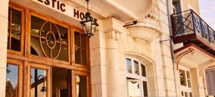 莫扎斯迪酒店(Logis Hotel Majestic Chatelaillon Plage - la Rochelle)图片