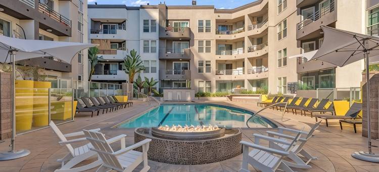 Cozy 1-Bedroom by the Ocean · Free Parking · Pool · Gym · Hot Tub · BBQ图片
