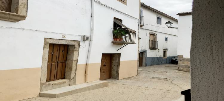 Holiday Home in Villamiel with Mountain Views图片