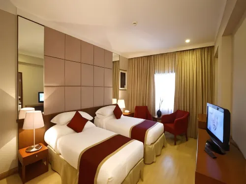 Ellaa Hotel Gachibowli - Phòng Gym