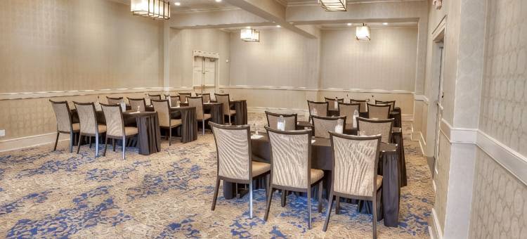 希尔顿逸林套房酒店-亚特兰大电池区(Doubletree Suites by Hilton at the Battery Atlanta)图片