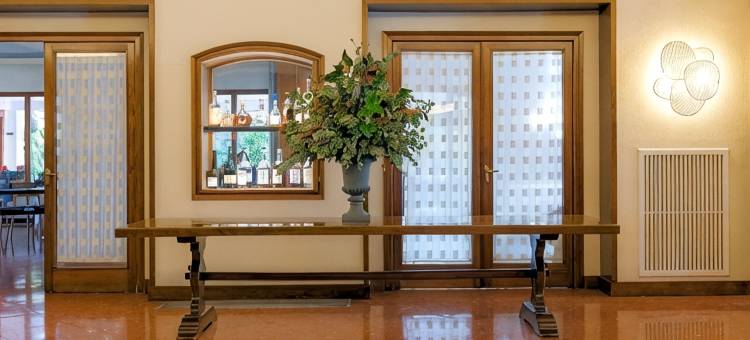 恩波达费格拉斯酒店(Hotel Emporda)图片