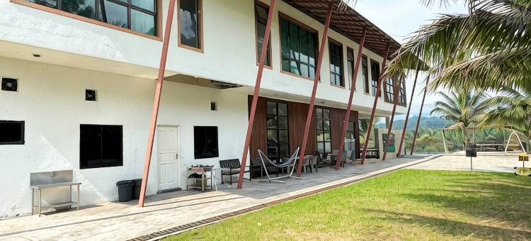 Cedar Villa Bidor Beestay BBQ, Pool, Karaoke 19PAX by BeeStay图片