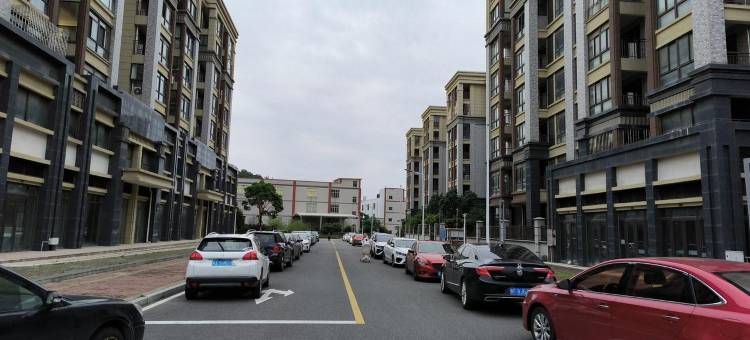 长短租可谈宝马车使用权三坊七巷长乐游神公寓(漳湖路分店)图片