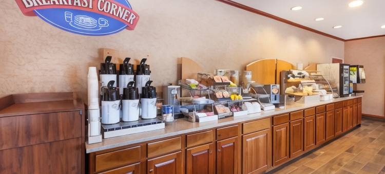 切尔西呗盟套房酒店(Baymont by Wyndham Chelsea)图片