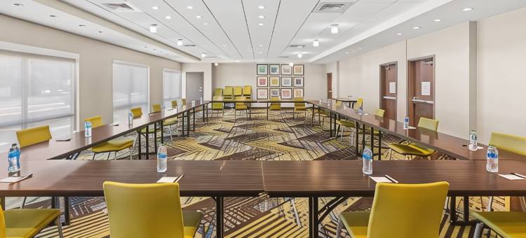 智选假日套房酒店柳树(Holiday Inn Express & Suites WILLOWS by IHG)图片